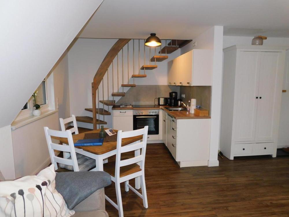 Darßer Strandgut - Haus Ahrenshooper Holz Exterior foto
