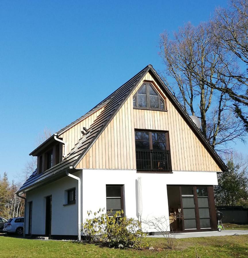 Darßer Strandgut - Haus Ahrenshooper Holz Exterior foto