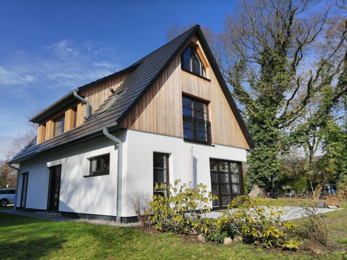 Darßer Strandgut - Haus Ahrenshooper Holz Exterior foto